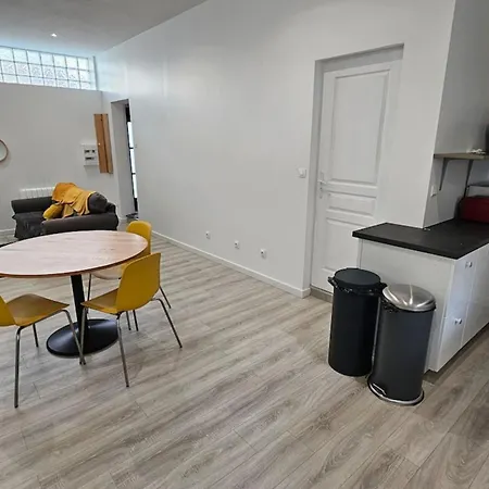Maison De