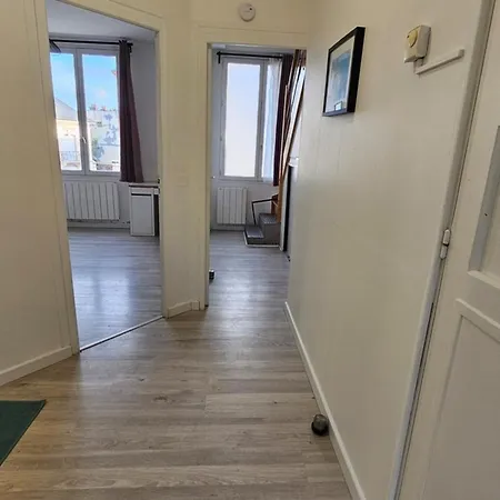 بيت للعطل Maison De *